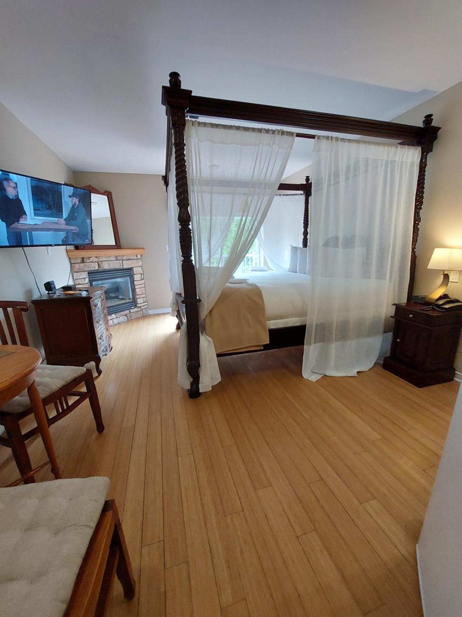 Studio-Hotel Villegiature Saint-Sauveur Piedmont ภายนอก รูปภาพ